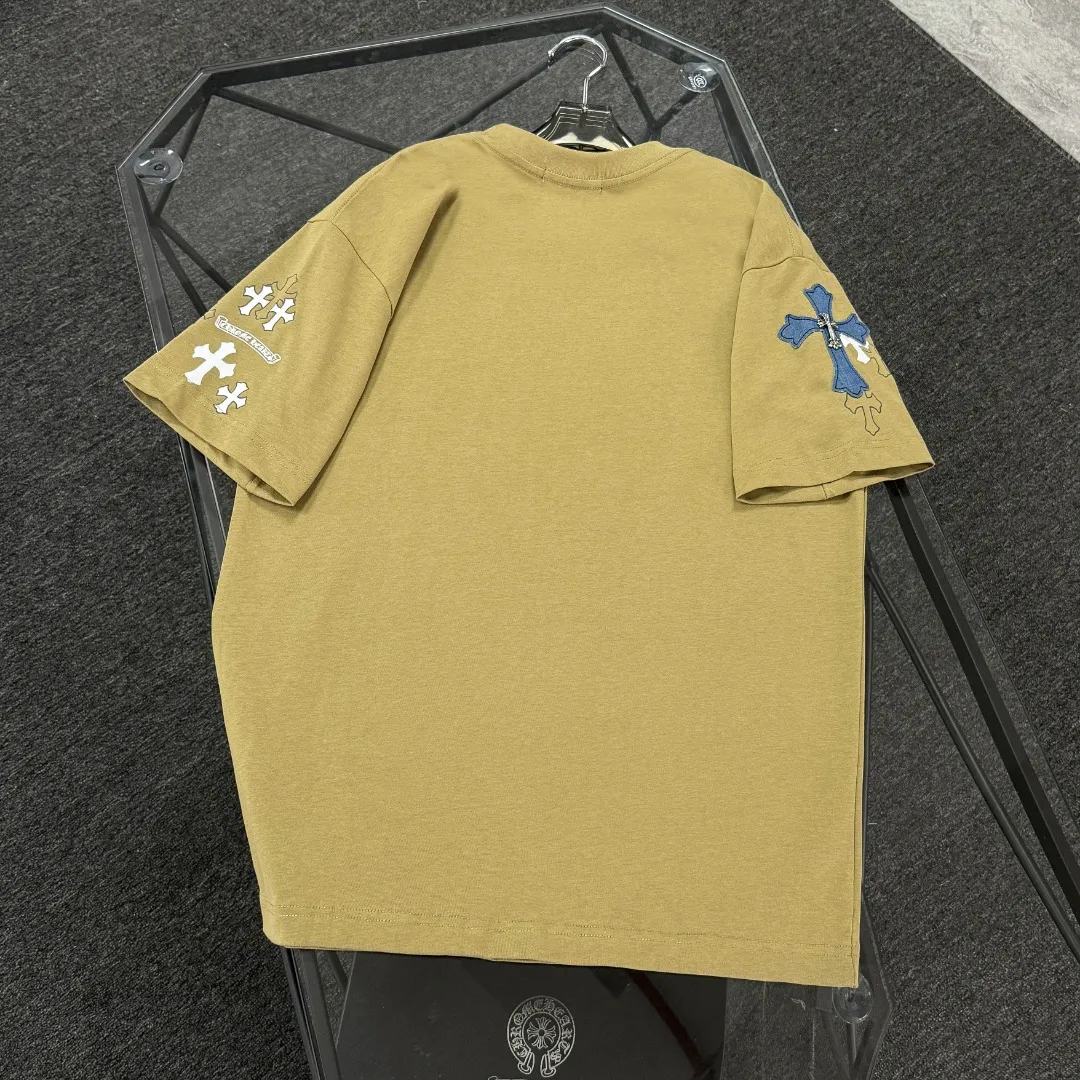P180 Chrome hearts 25 high version fabrics made of 300 grams of high-density cotton, no deformation, no shrinkage, complete with three labels, same style for men and women, process; printing + denim patch embroidery process + original metal label Color: black white khaki SIZE: S-XL